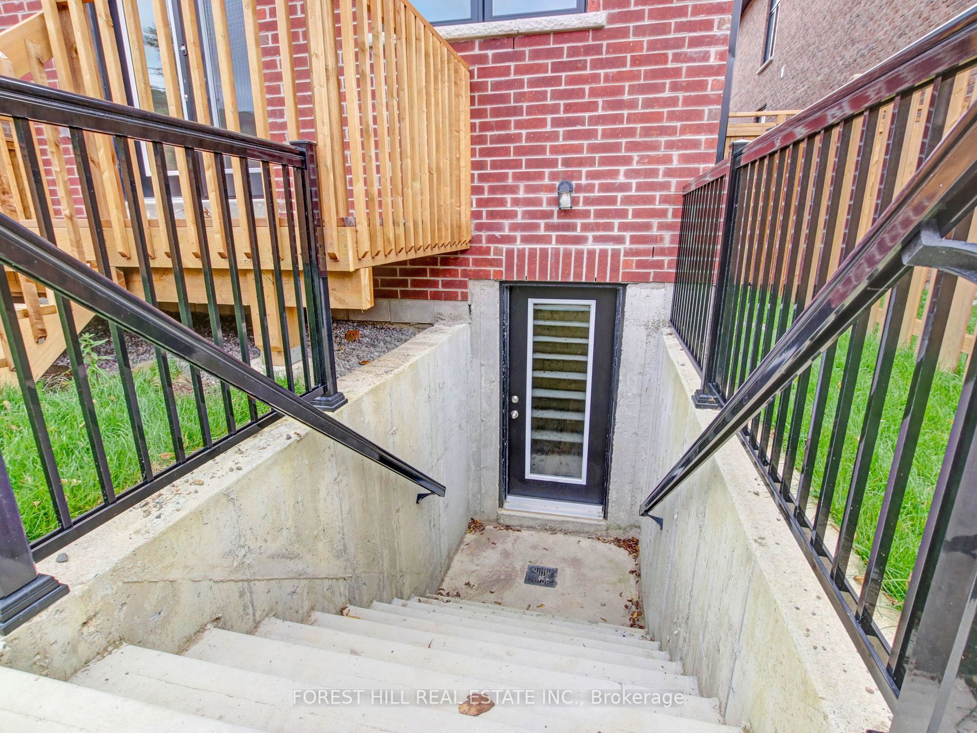 723 Ebony Avenue