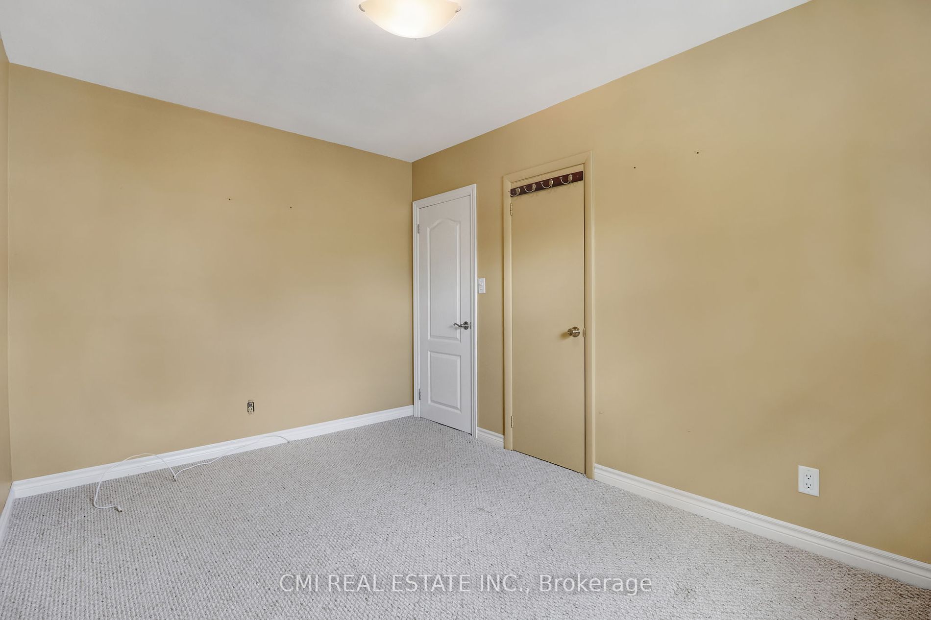 877 Condor Drive