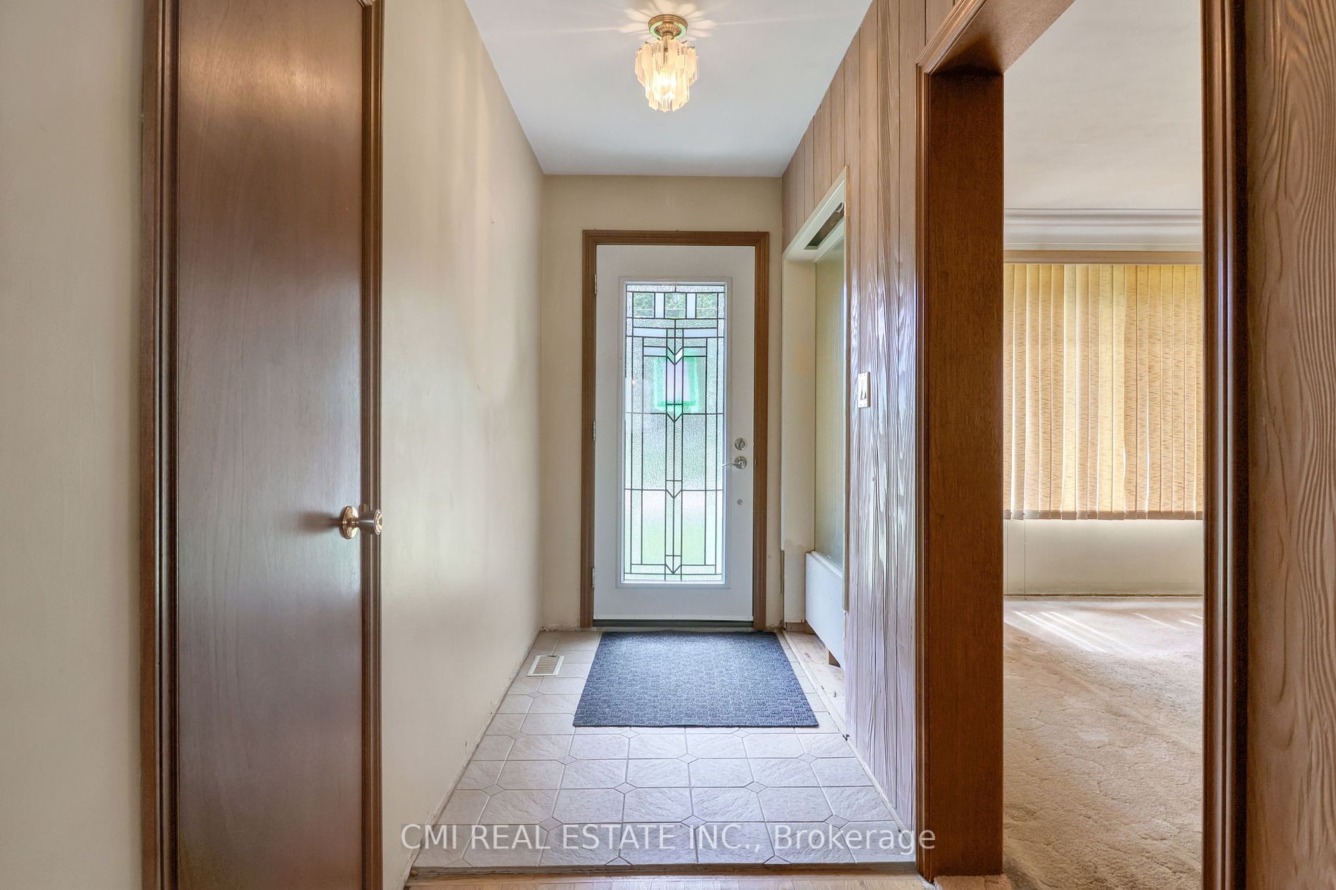 877 Condor Drive