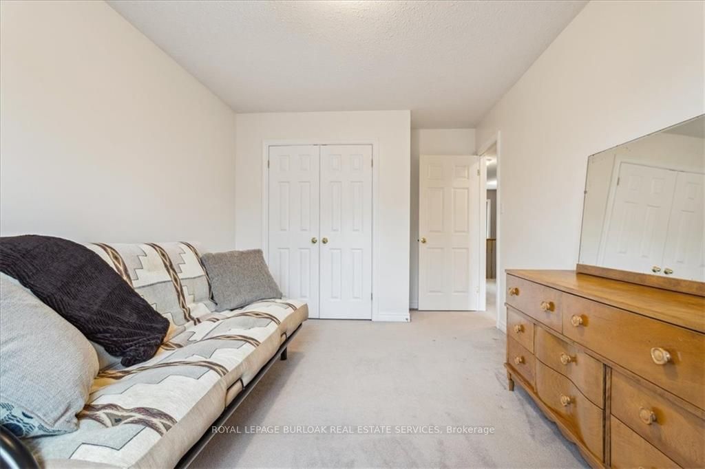 1261 Stephenson Drive