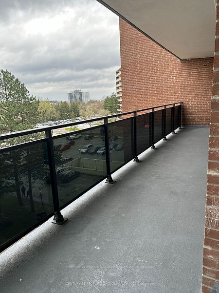 3533 Derry Rd E, #801