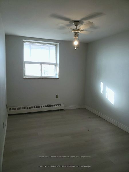 3533 Derry Rd E, #801