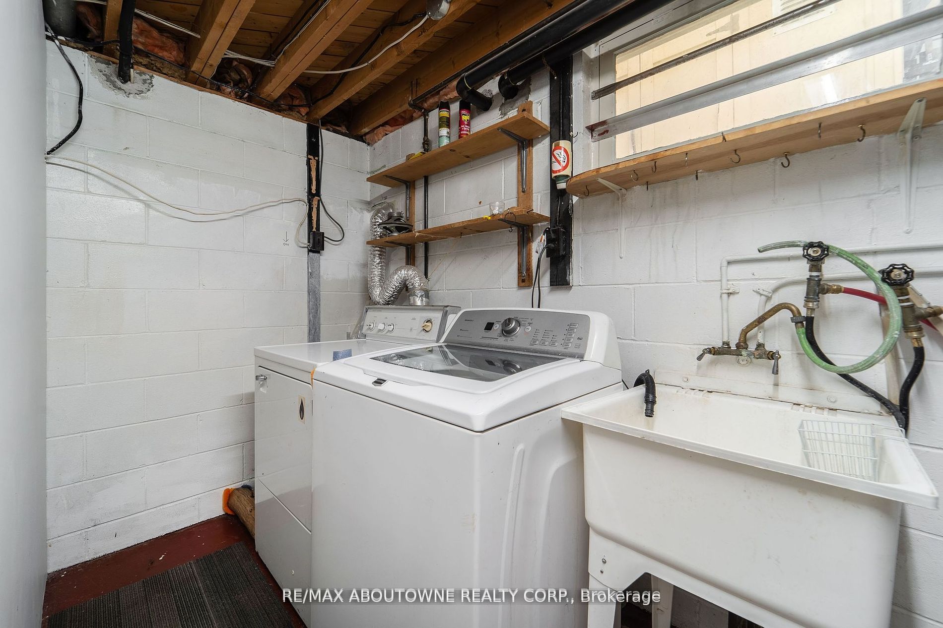 608 Thornwood Ave