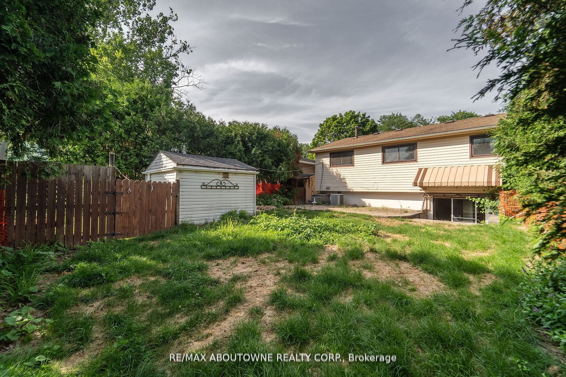 608 Thornwood Ave