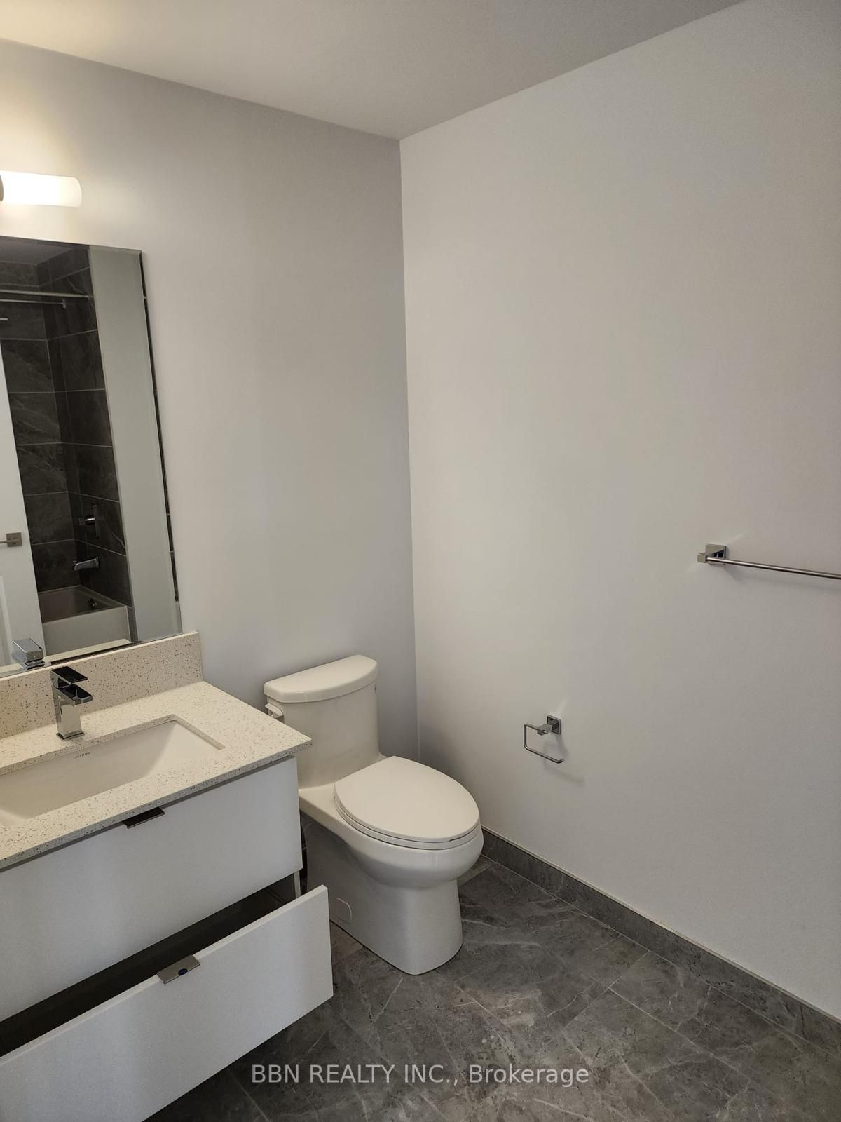 30 Elm Dr W, #909