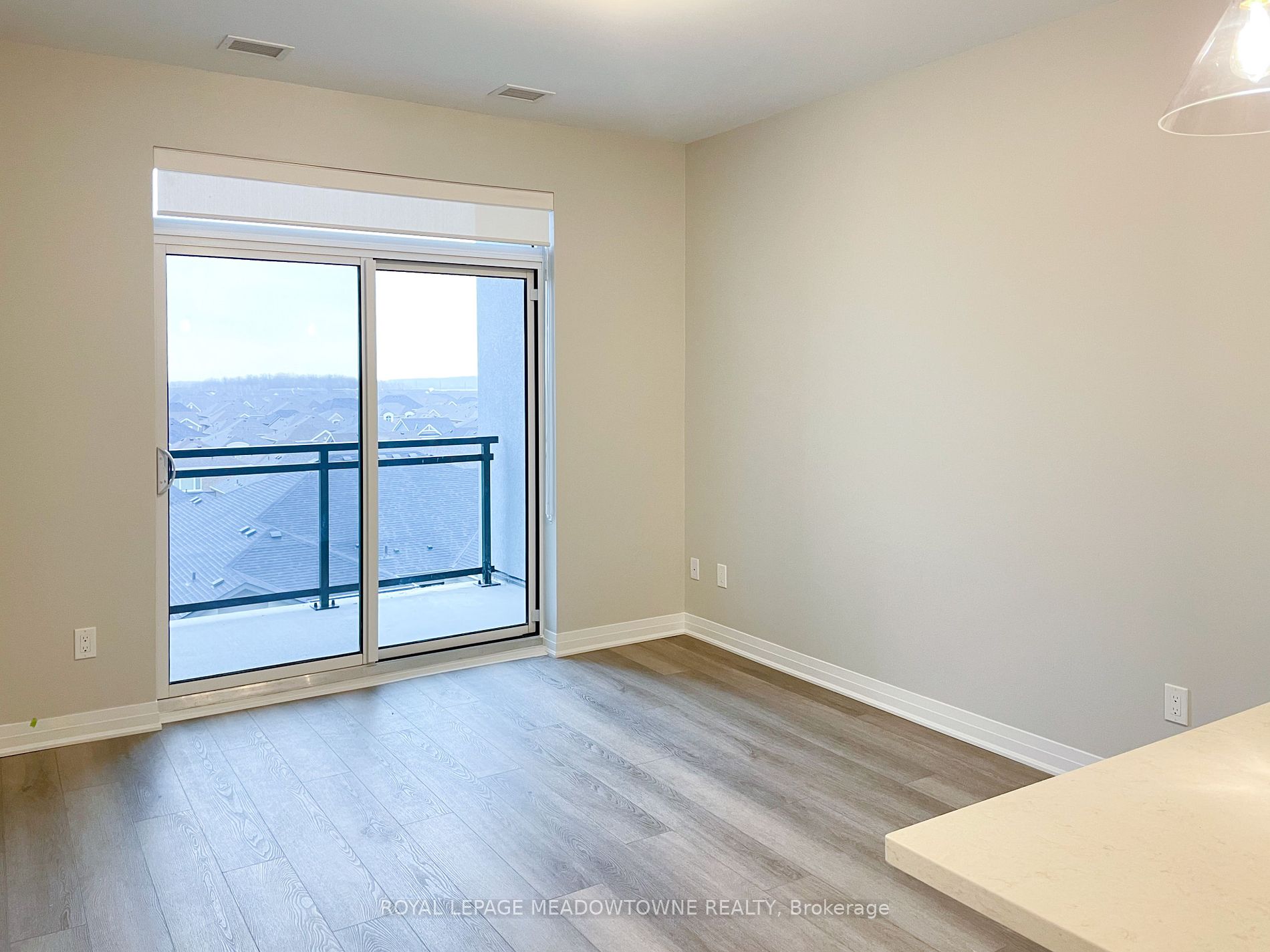 470 Gordon Krantz Ave, #517