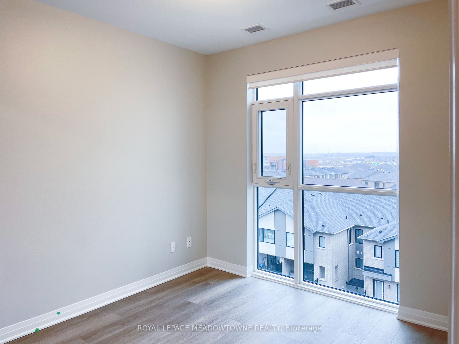 470 Gordon Krantz Ave, #517