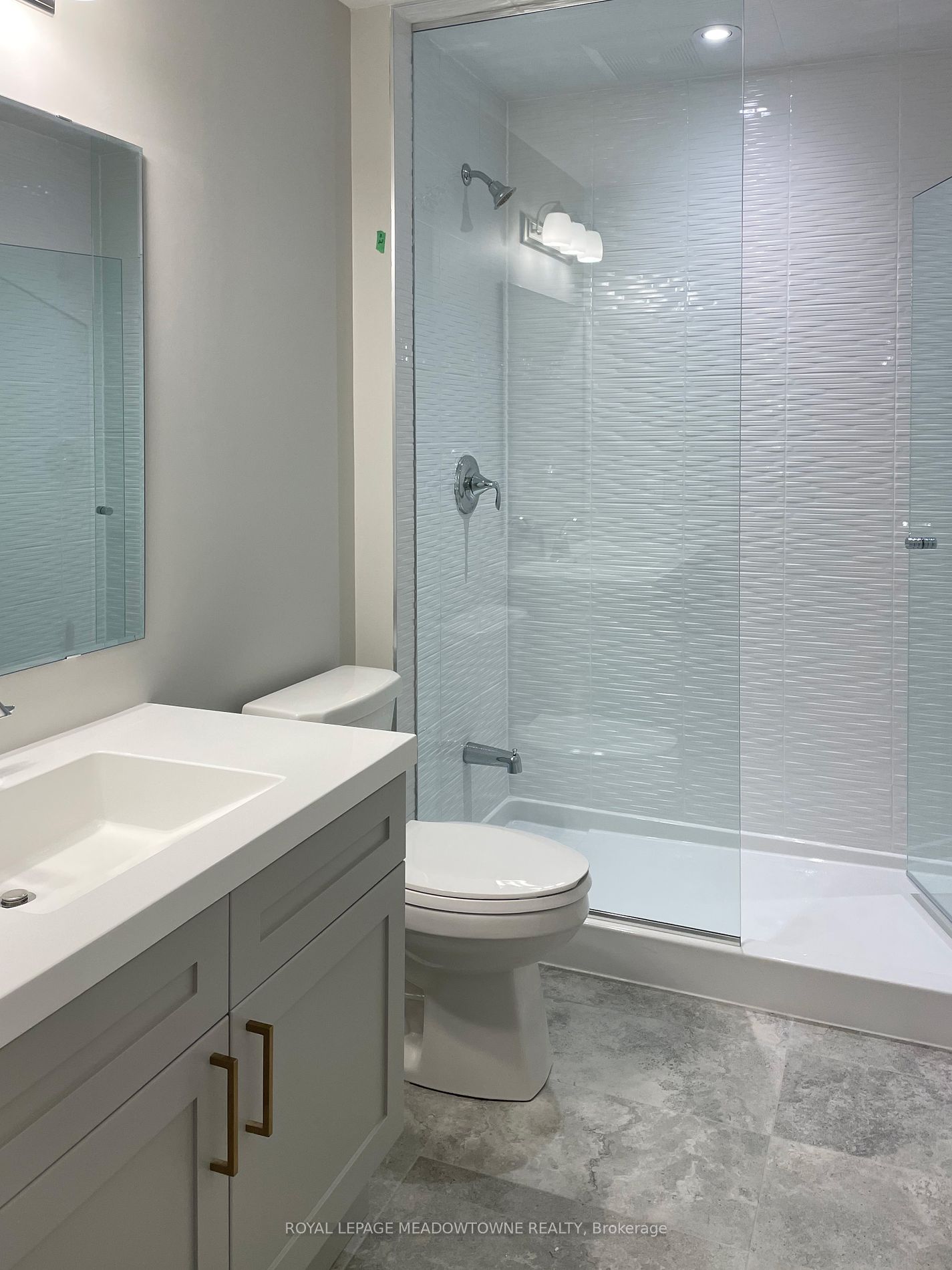 470 Gordon Krantz Ave, #517