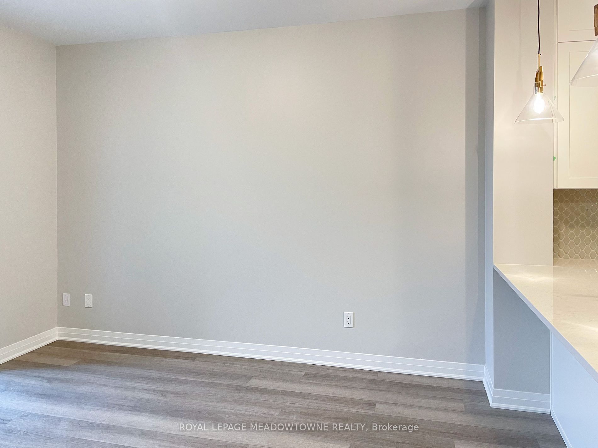 470 Gordon Krantz Ave, #517