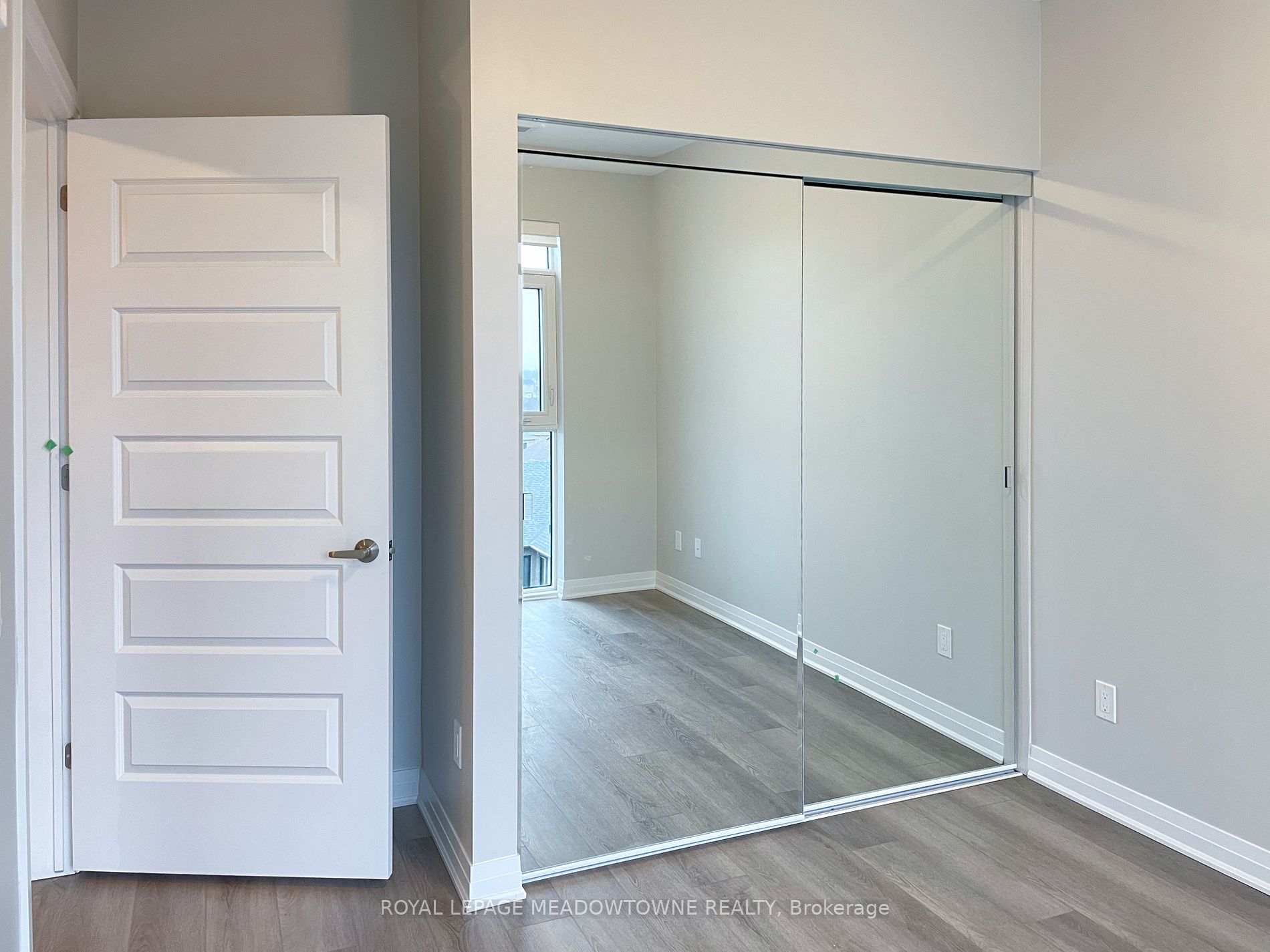 470 Gordon Krantz Ave, #517