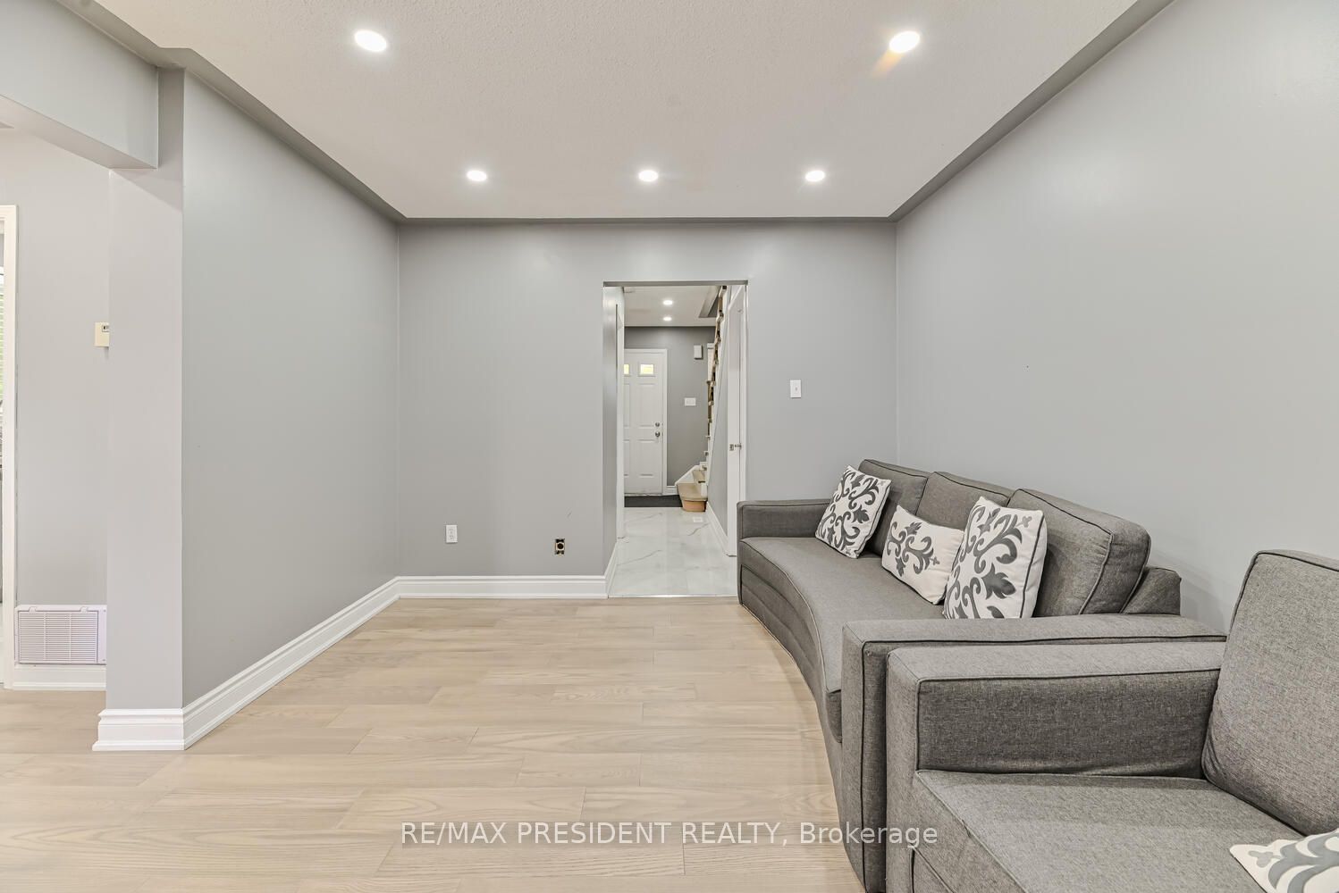 62 Bramhall Circ