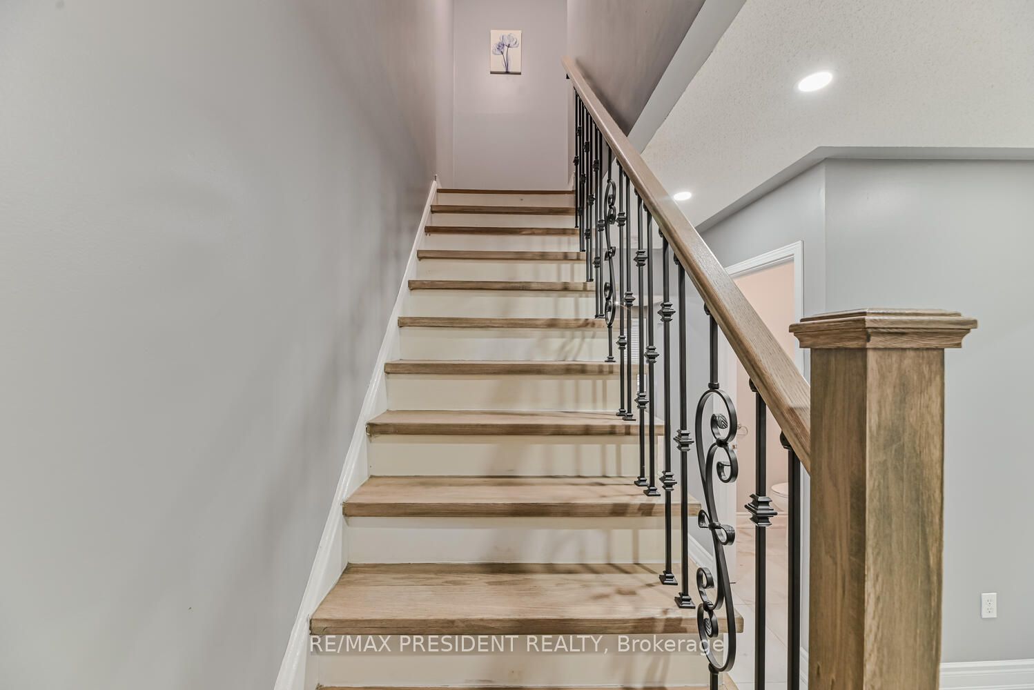 62 Bramhall Circ