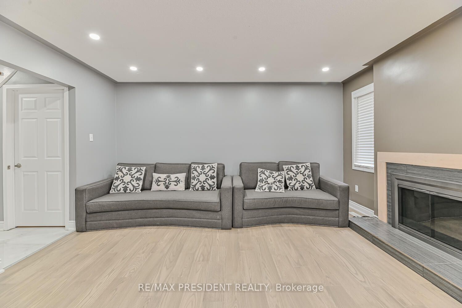62 Bramhall Circ