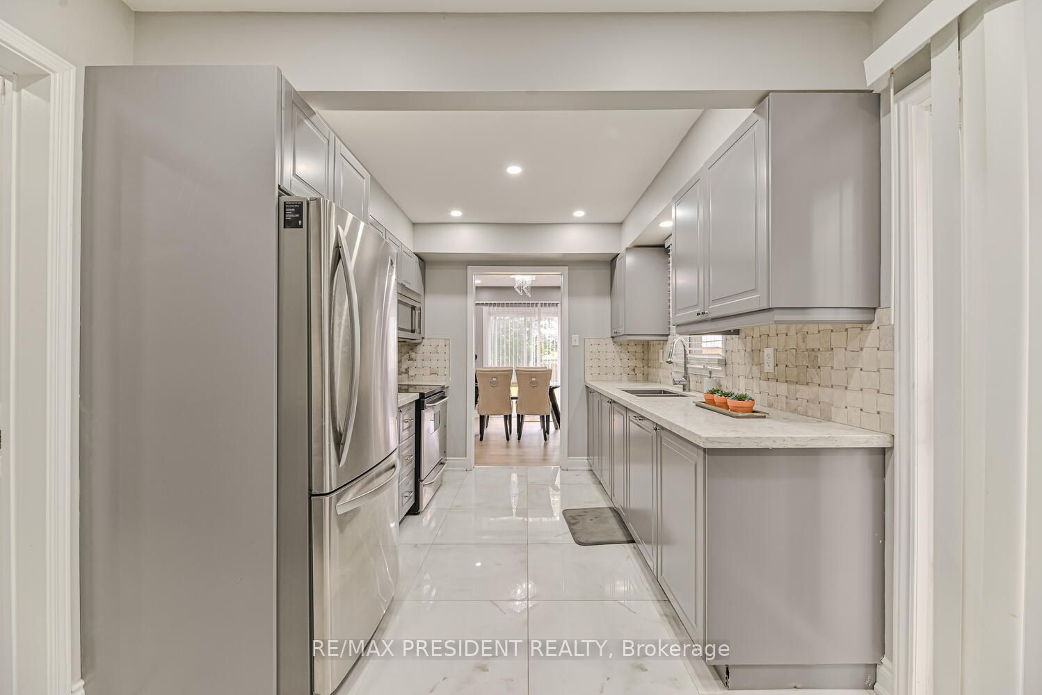 62 Bramhall Circ