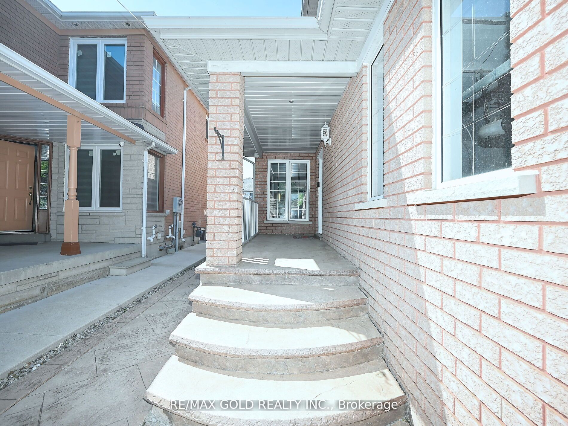 6 Oatfield Road