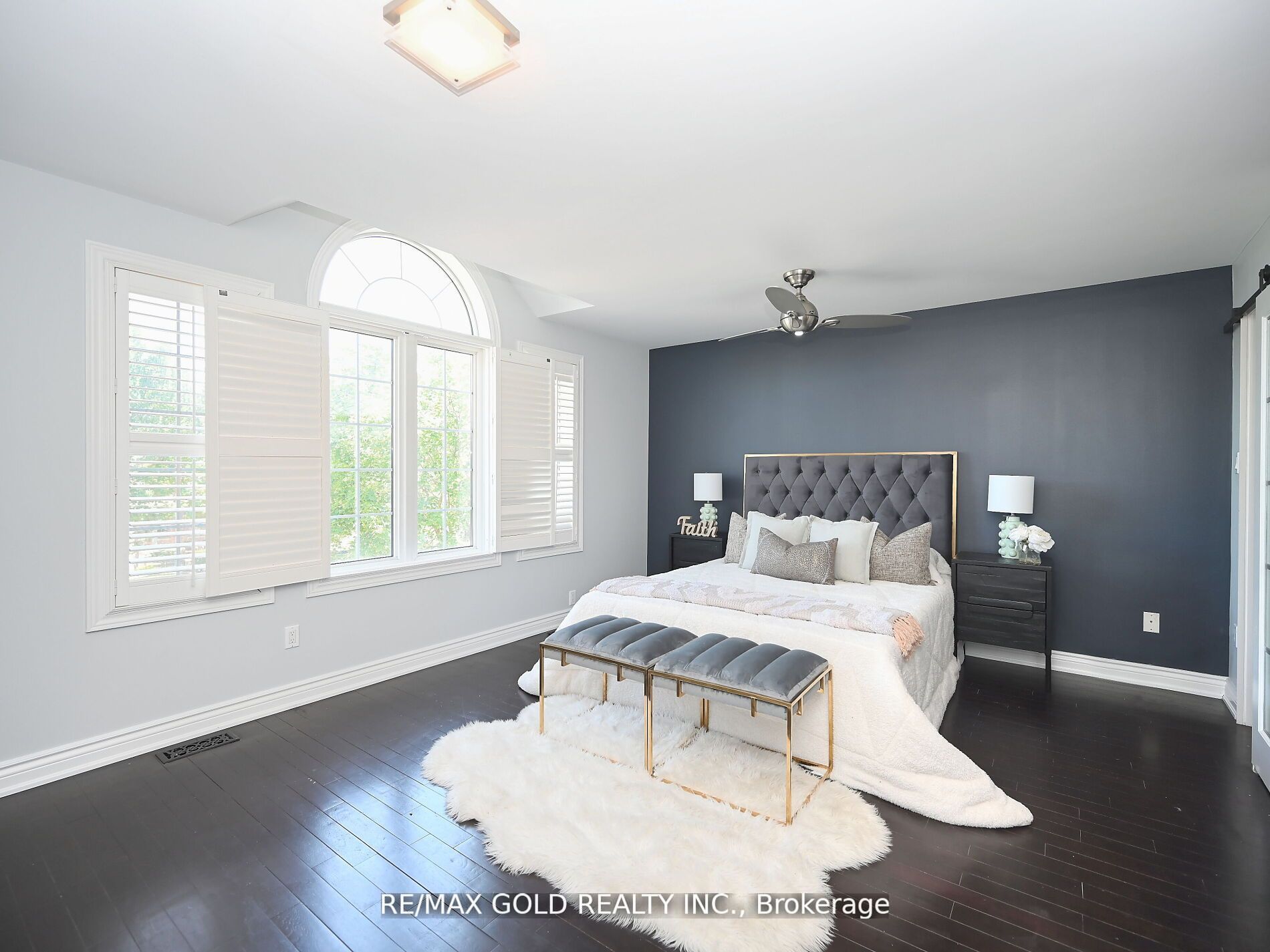 6 Oatfield Road