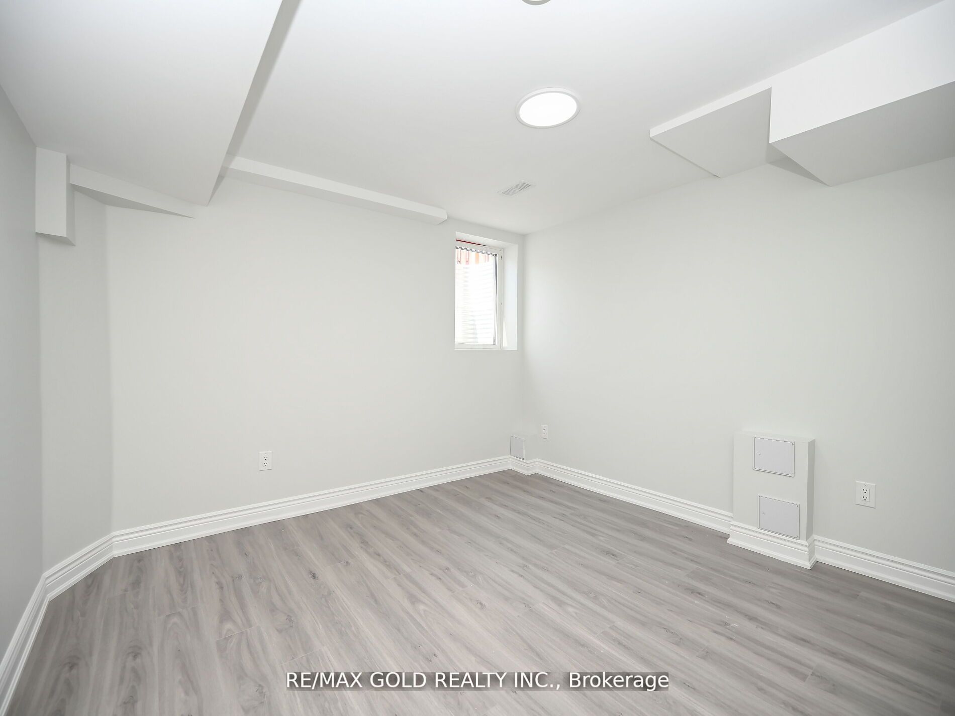 6 Oatfield Road