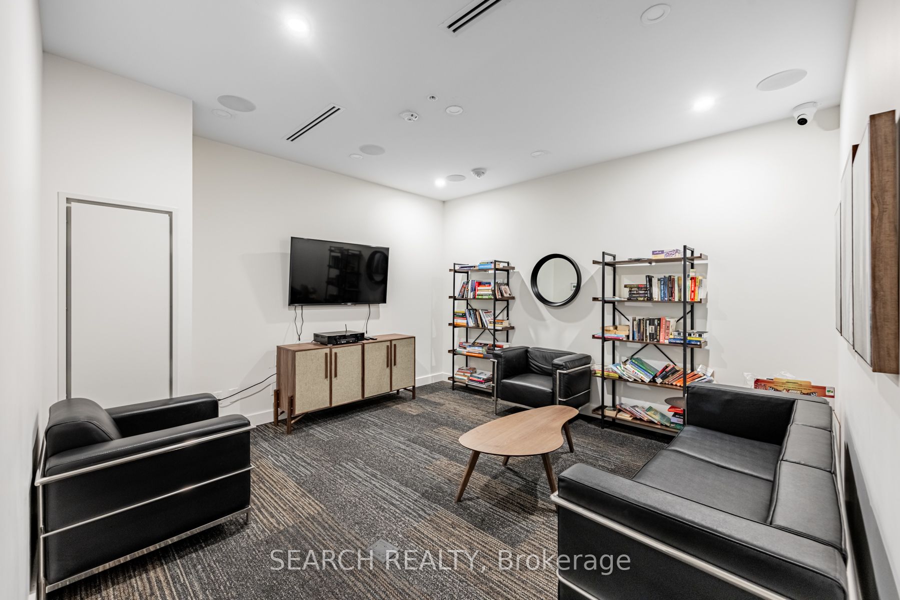 36 Howard Park Ave, #303