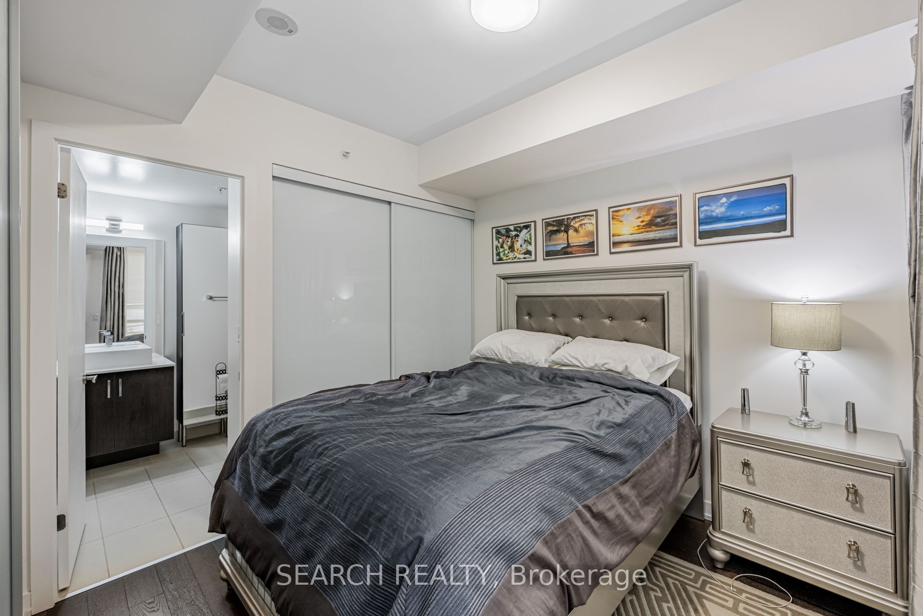 36 Howard Park Ave, #303