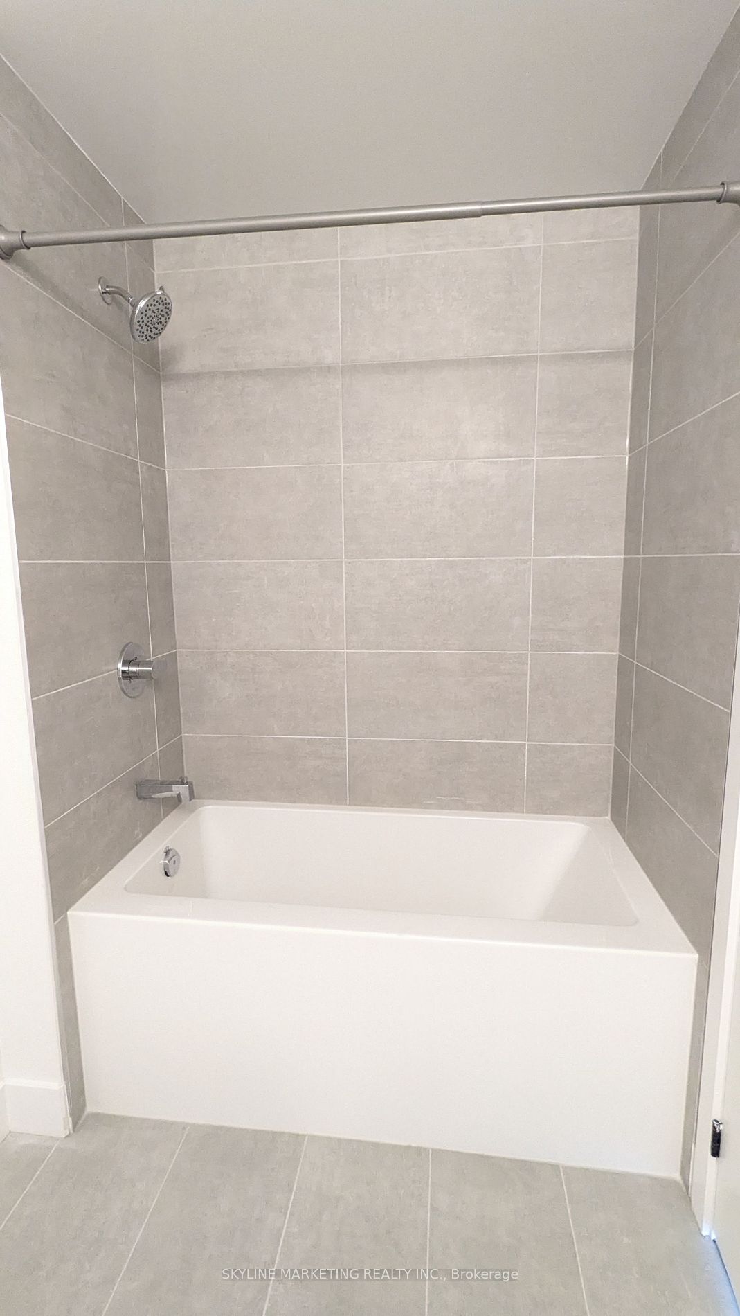 2450 Old Bronte Road #614