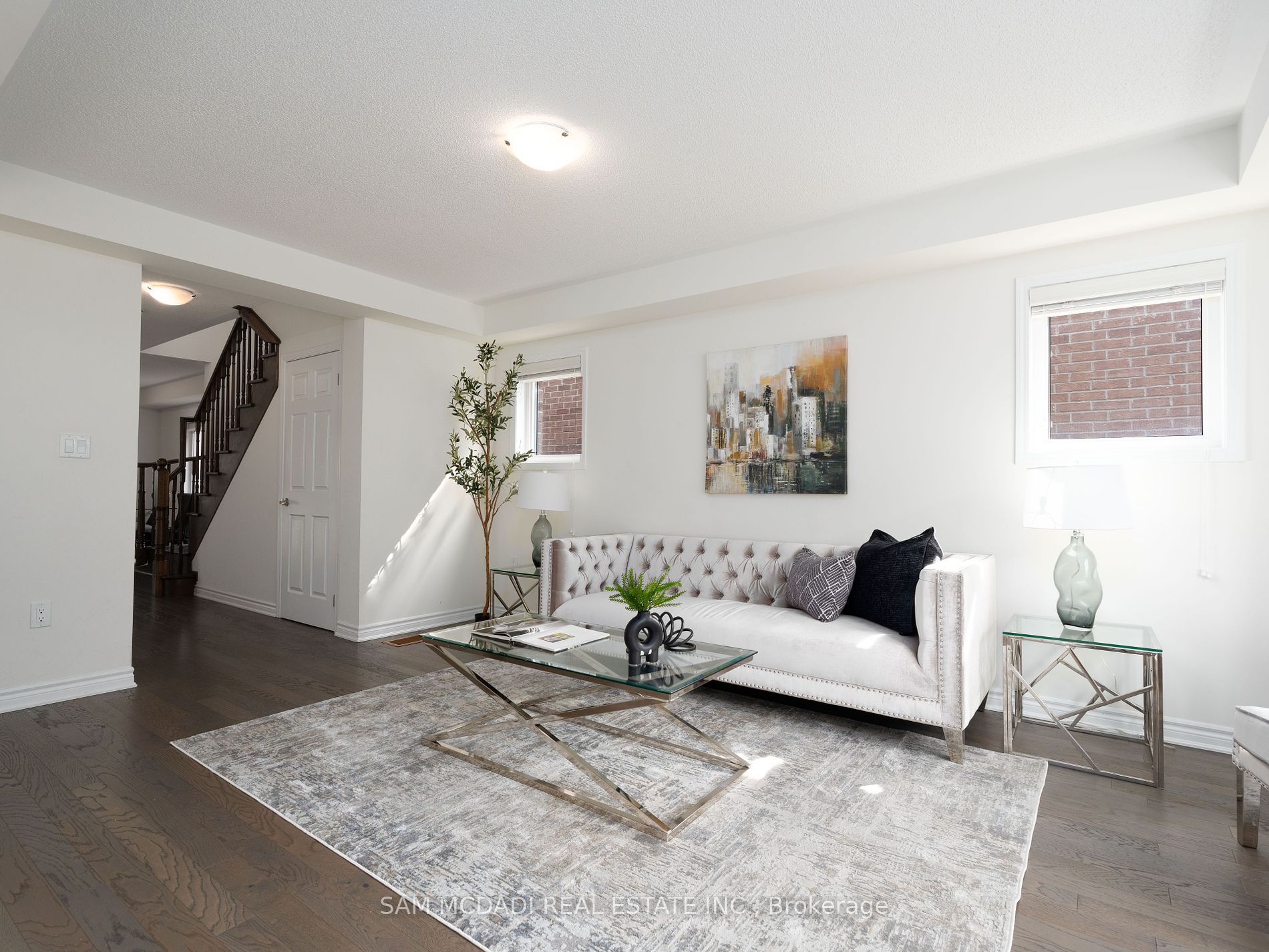 9 Leiterman Dr