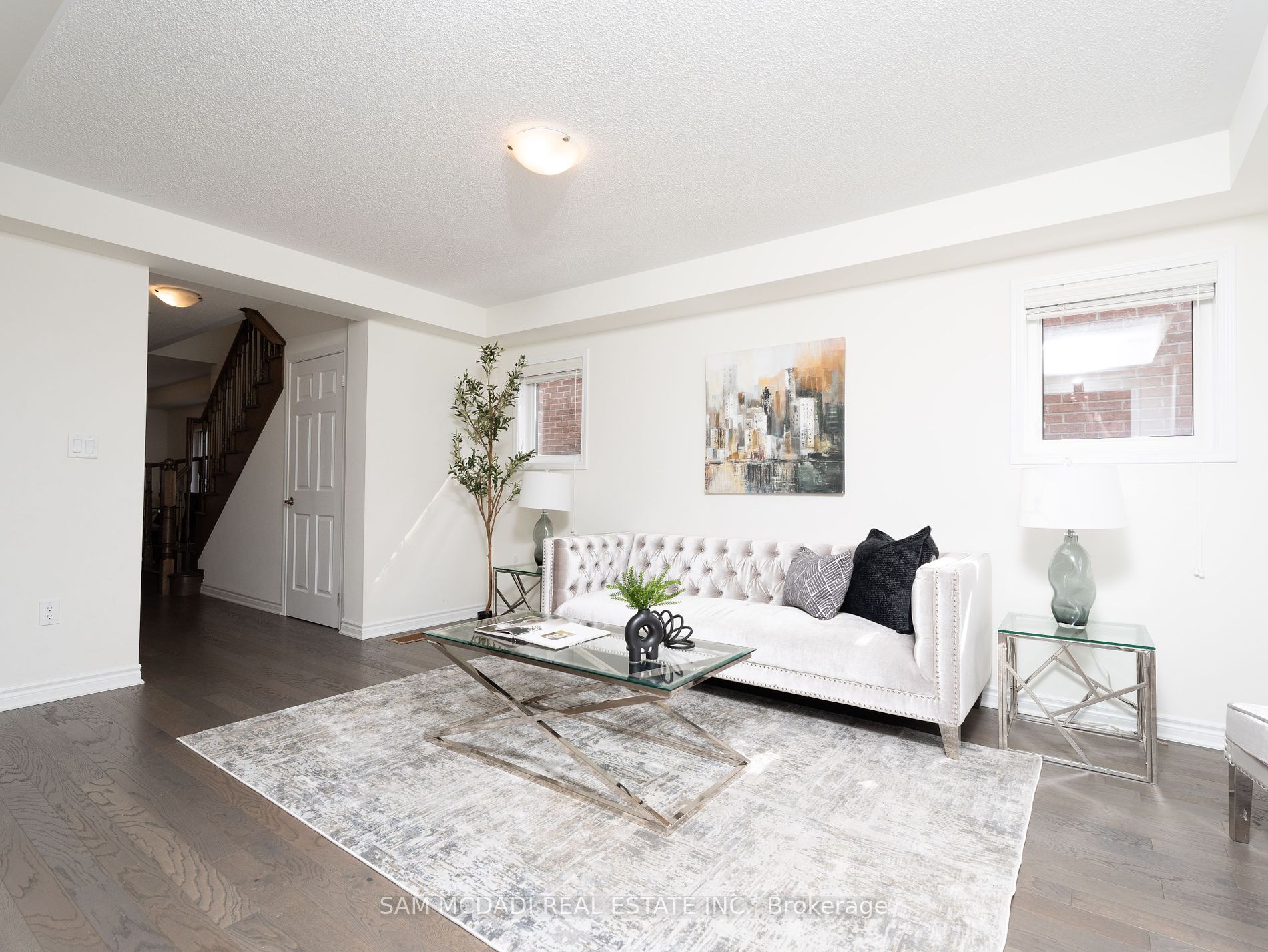 9 Leiterman Dr
