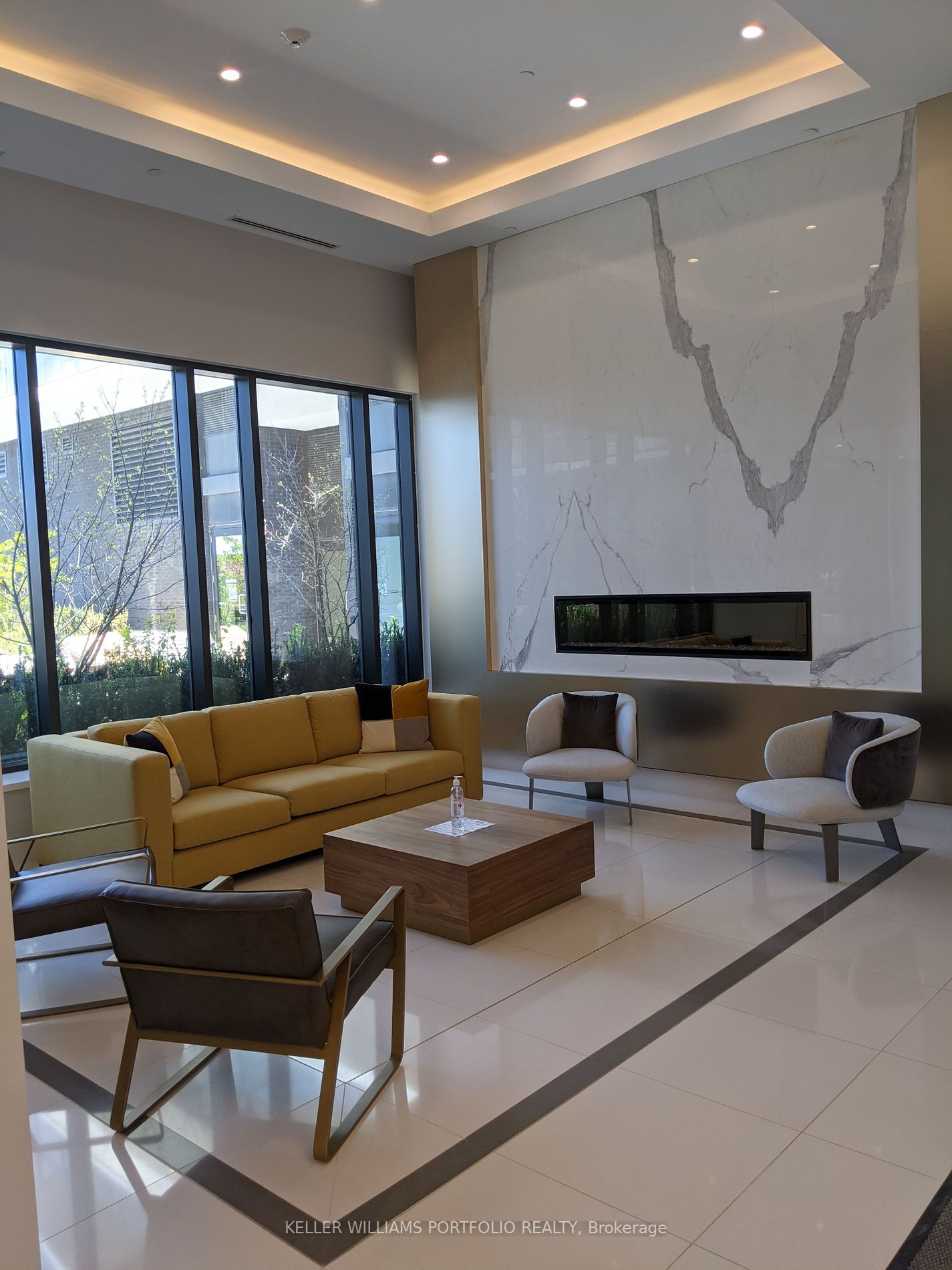 35 Watergarden Drive #112