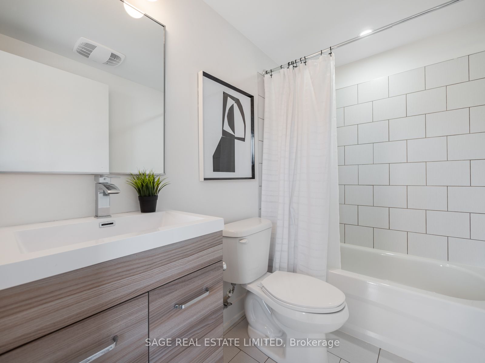 1183 Dufferin Street, #108