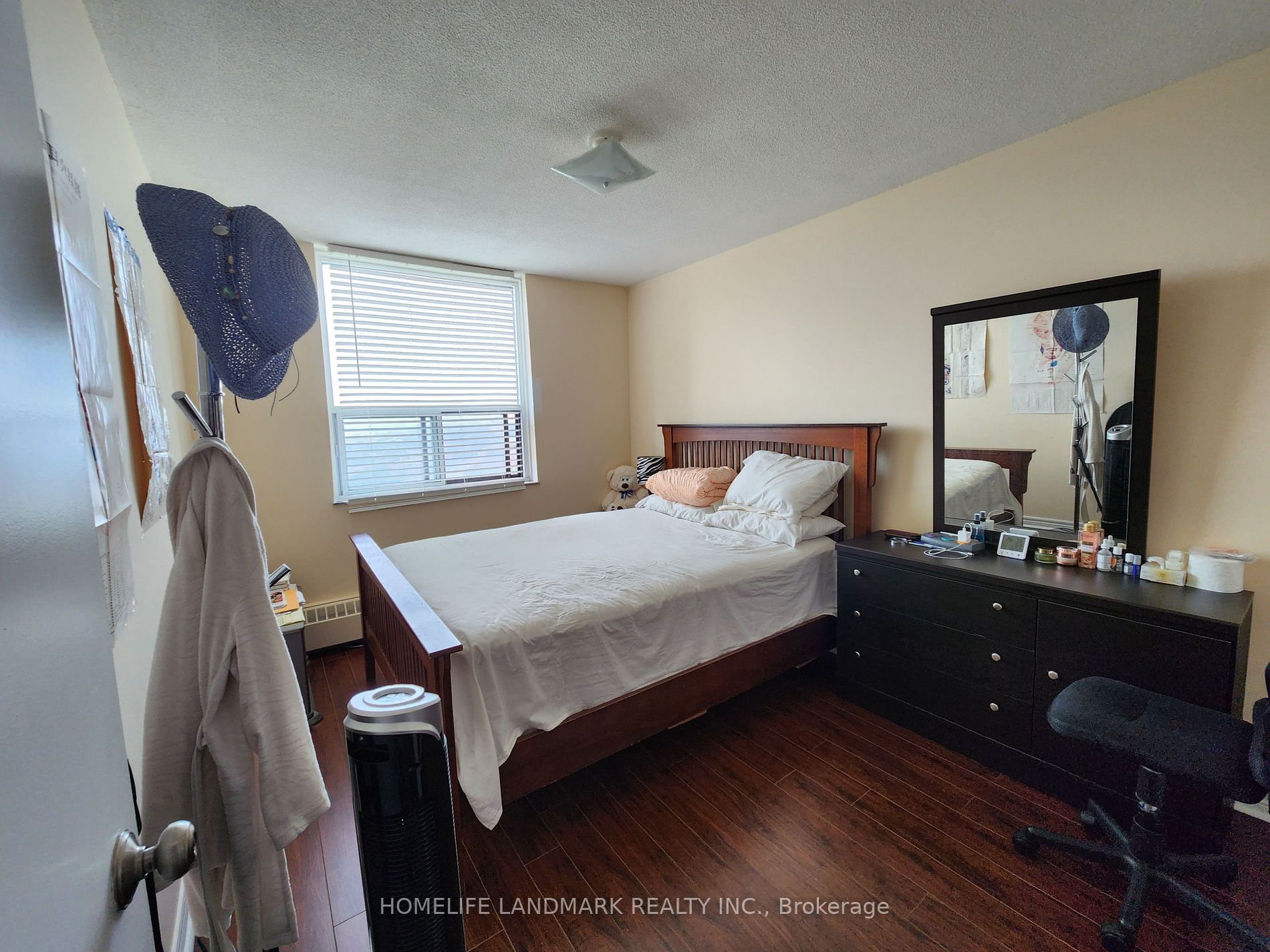 3390 Weston Road, #1906