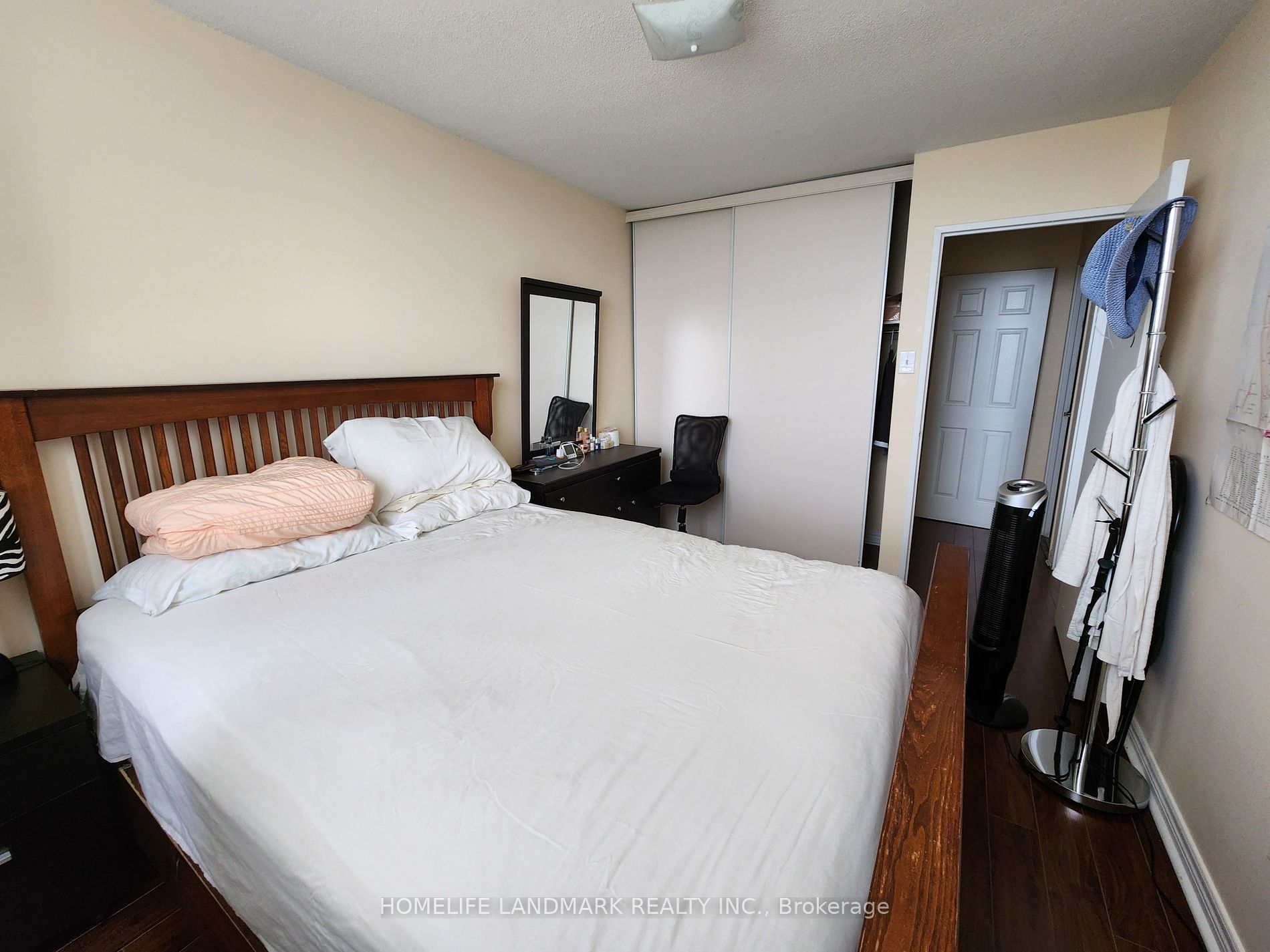 3390 Weston Road, #1906