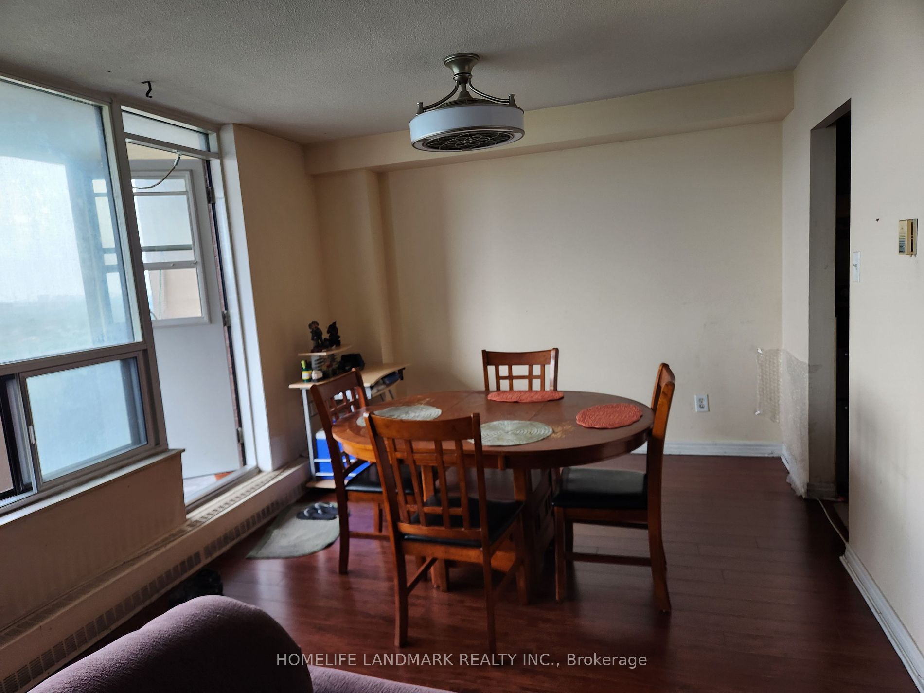 3390 Weston Road, #1906