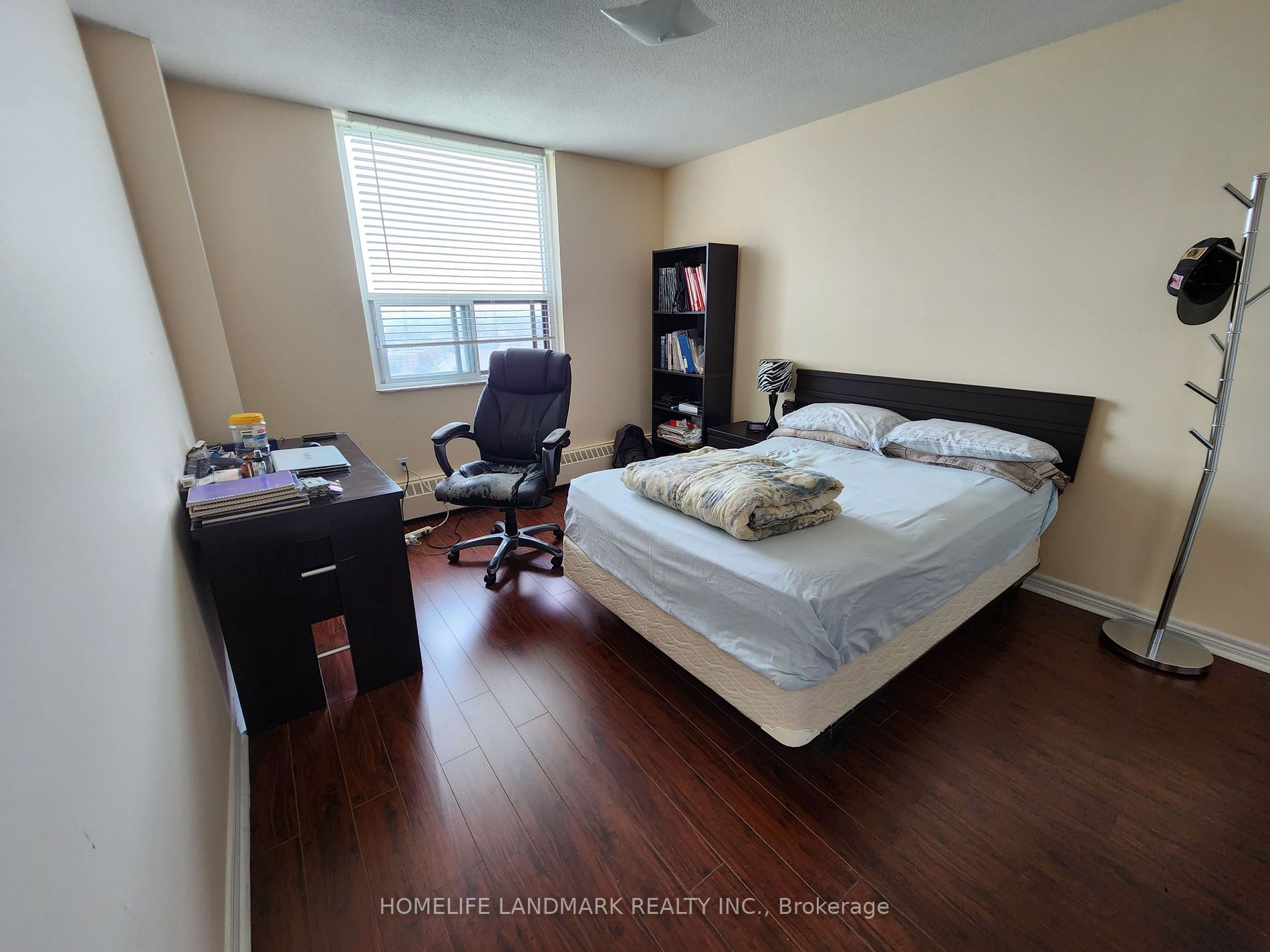 3390 Weston Road, #1906