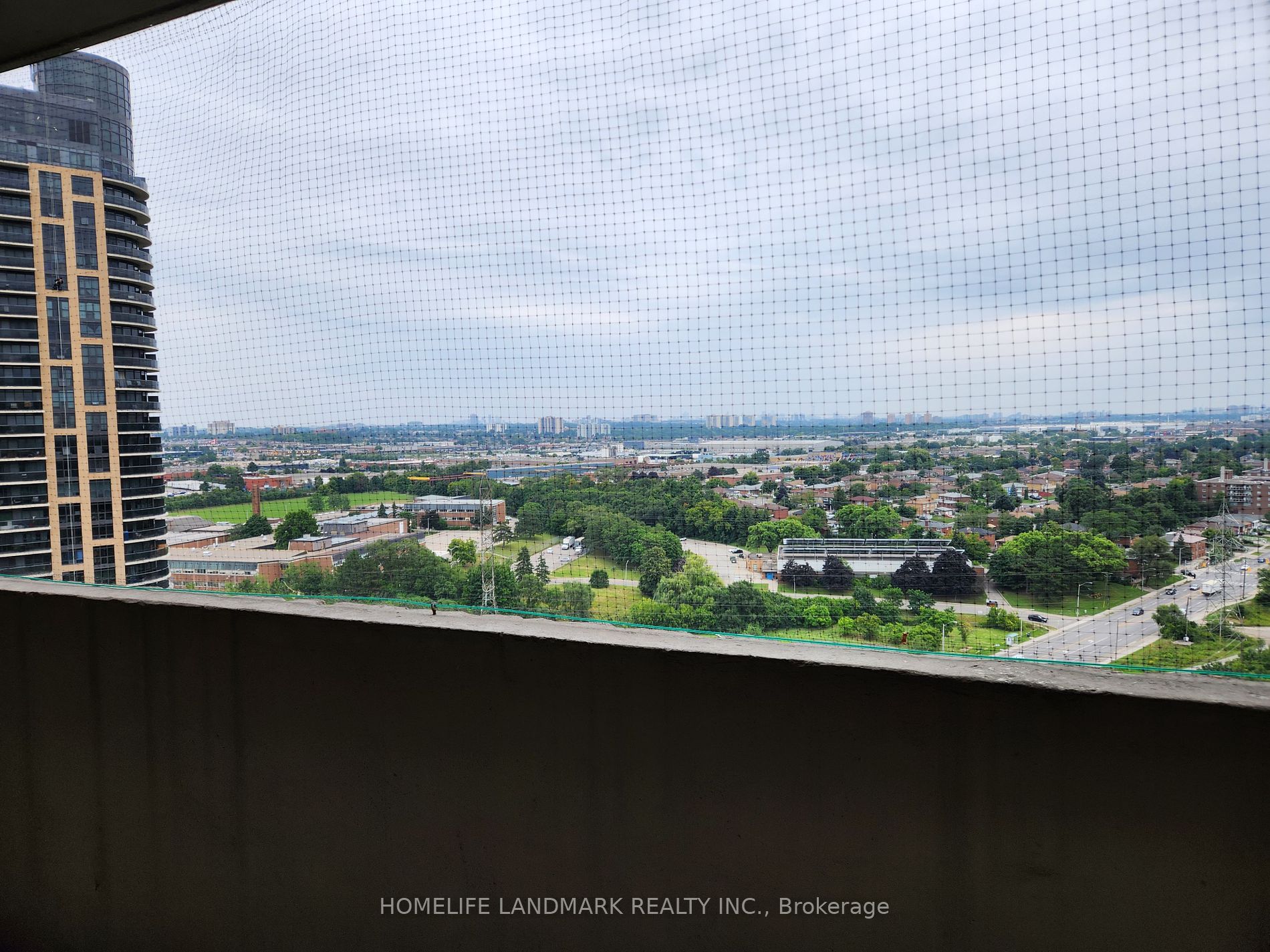 3390 Weston Road, #1906