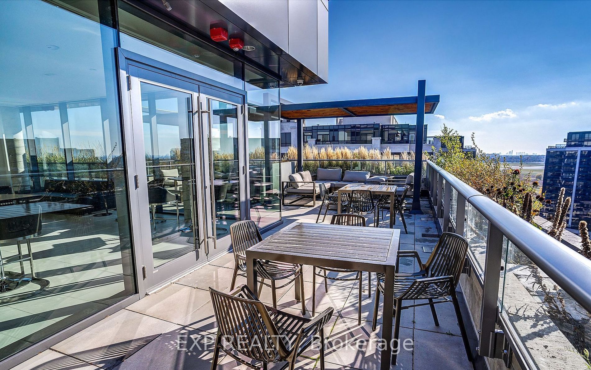 10 De Boers Drive #514