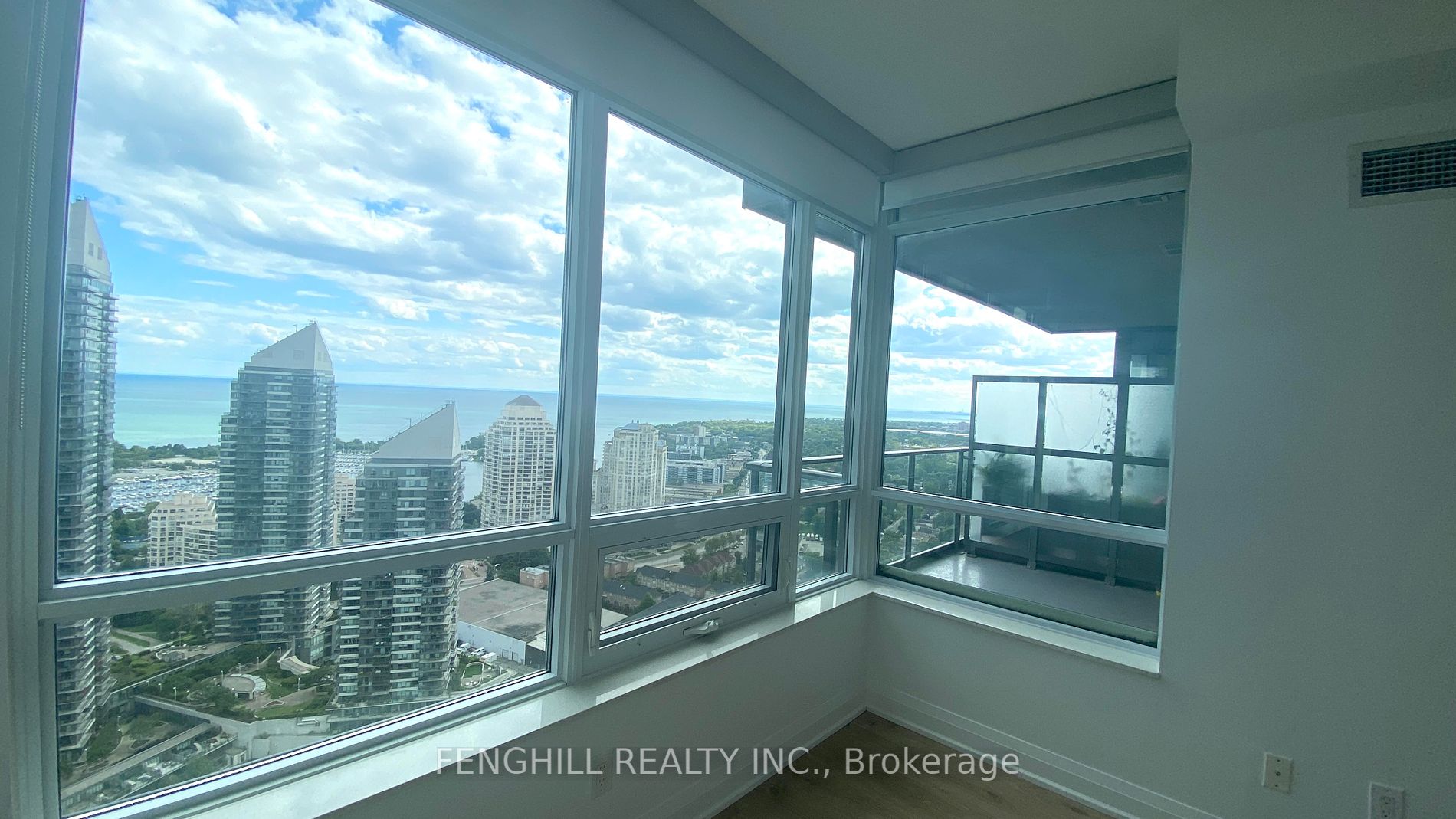 36 Park Lawn Road #3401
