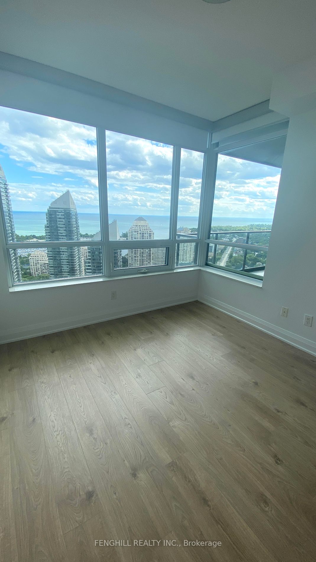 36 Park Lawn Road #3401