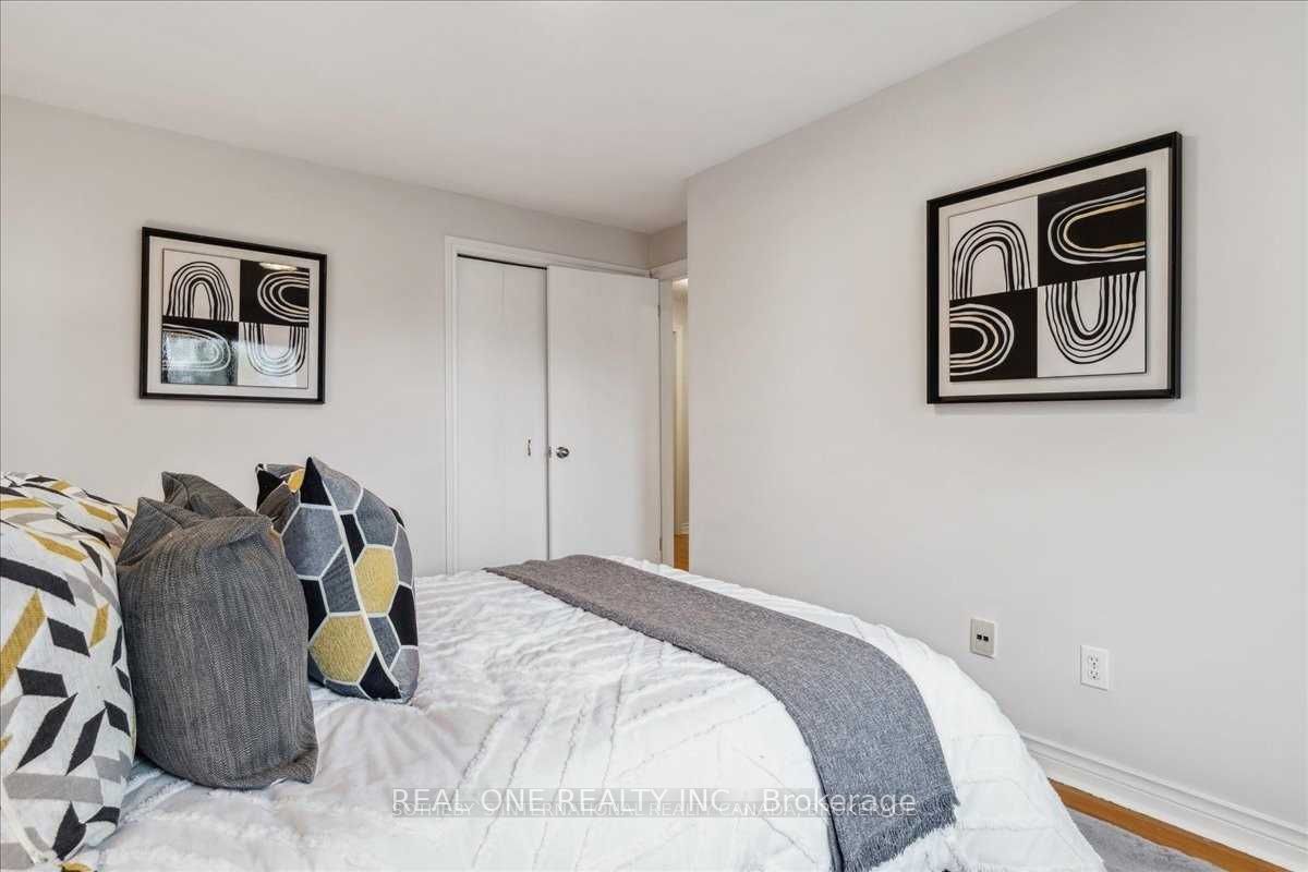 346 Trafalgar Crt