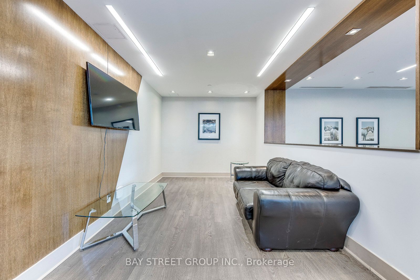 55 Eglinton Avenue W, #1003
