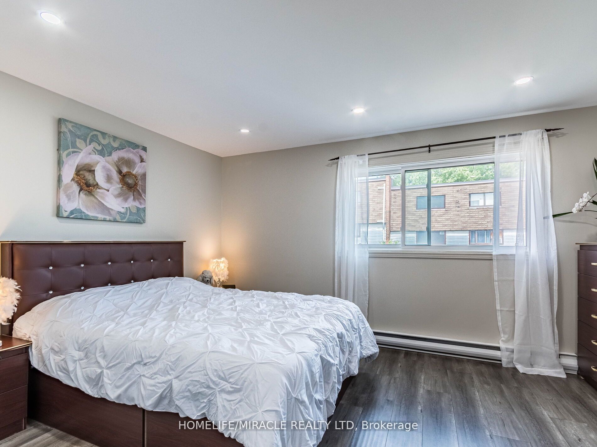 180 Mississauga Valley Boulevard #124
