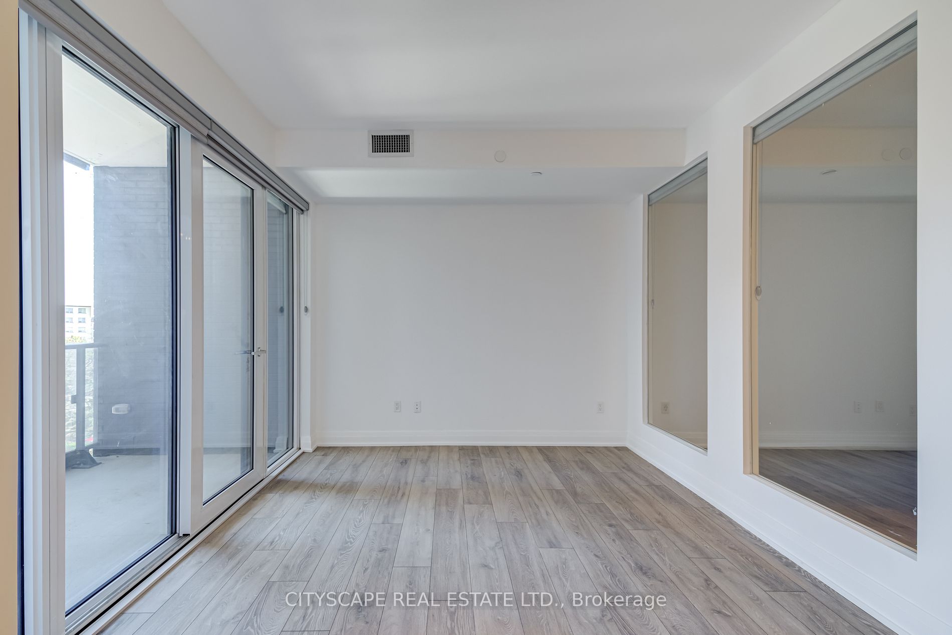 21 Park Street E #601