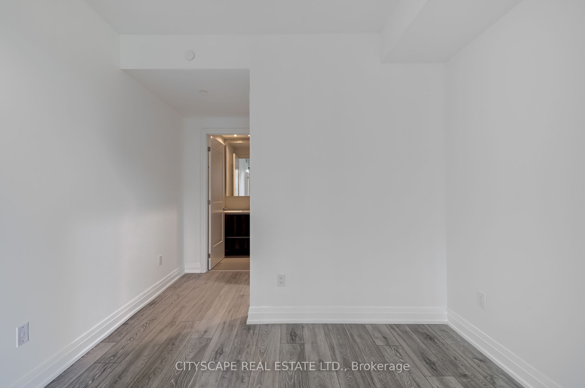 21 Park Street E #601
