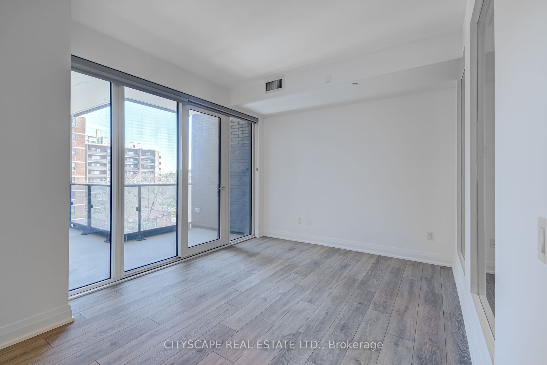 21 Park Street E #601