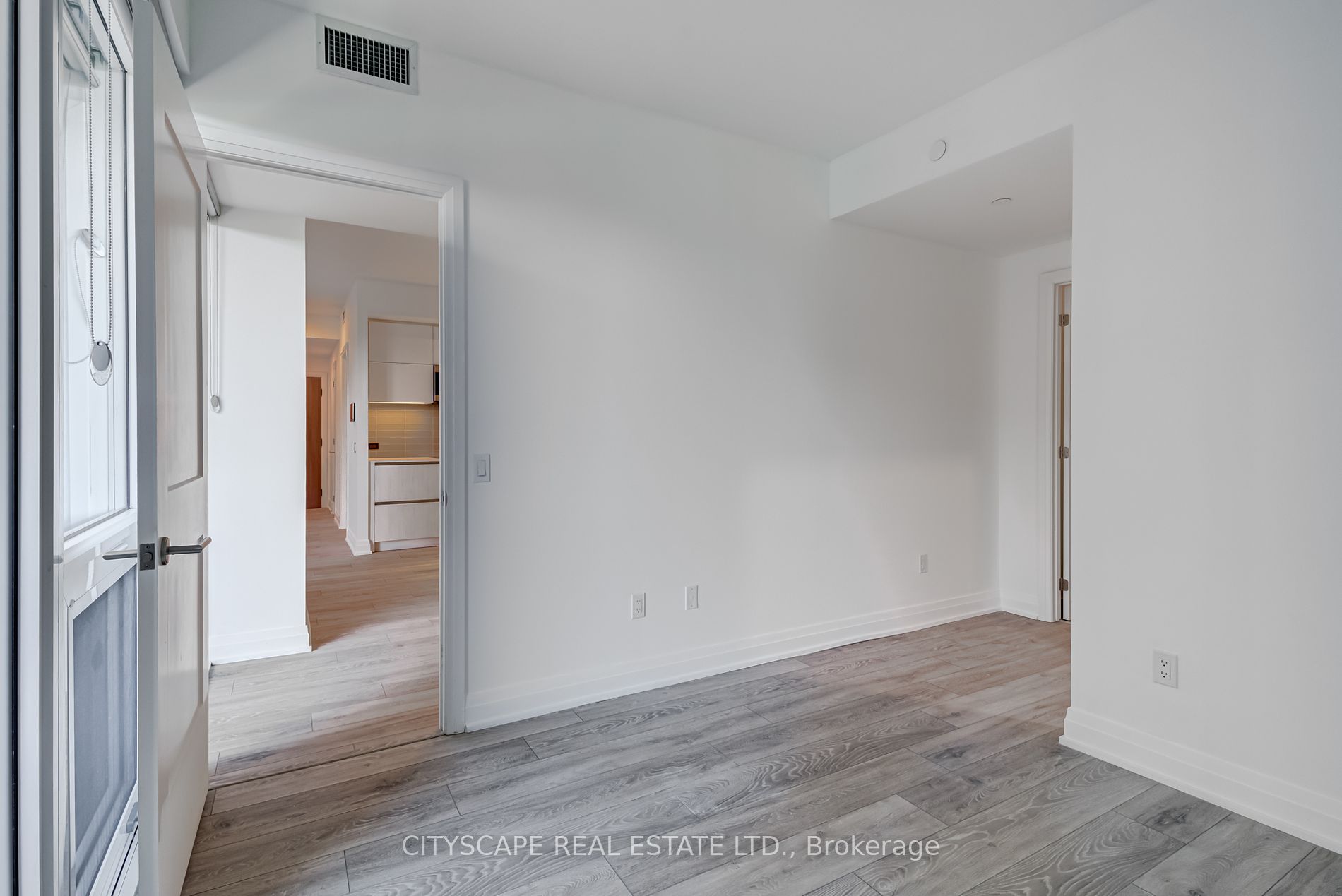 21 Park Street E #601