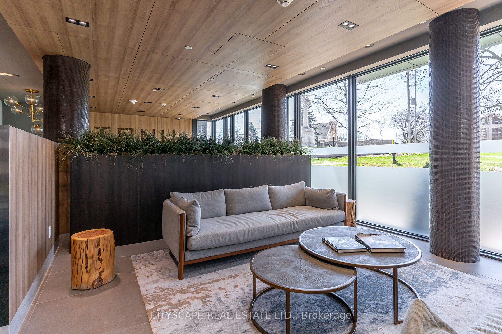 21 Park Street E #601