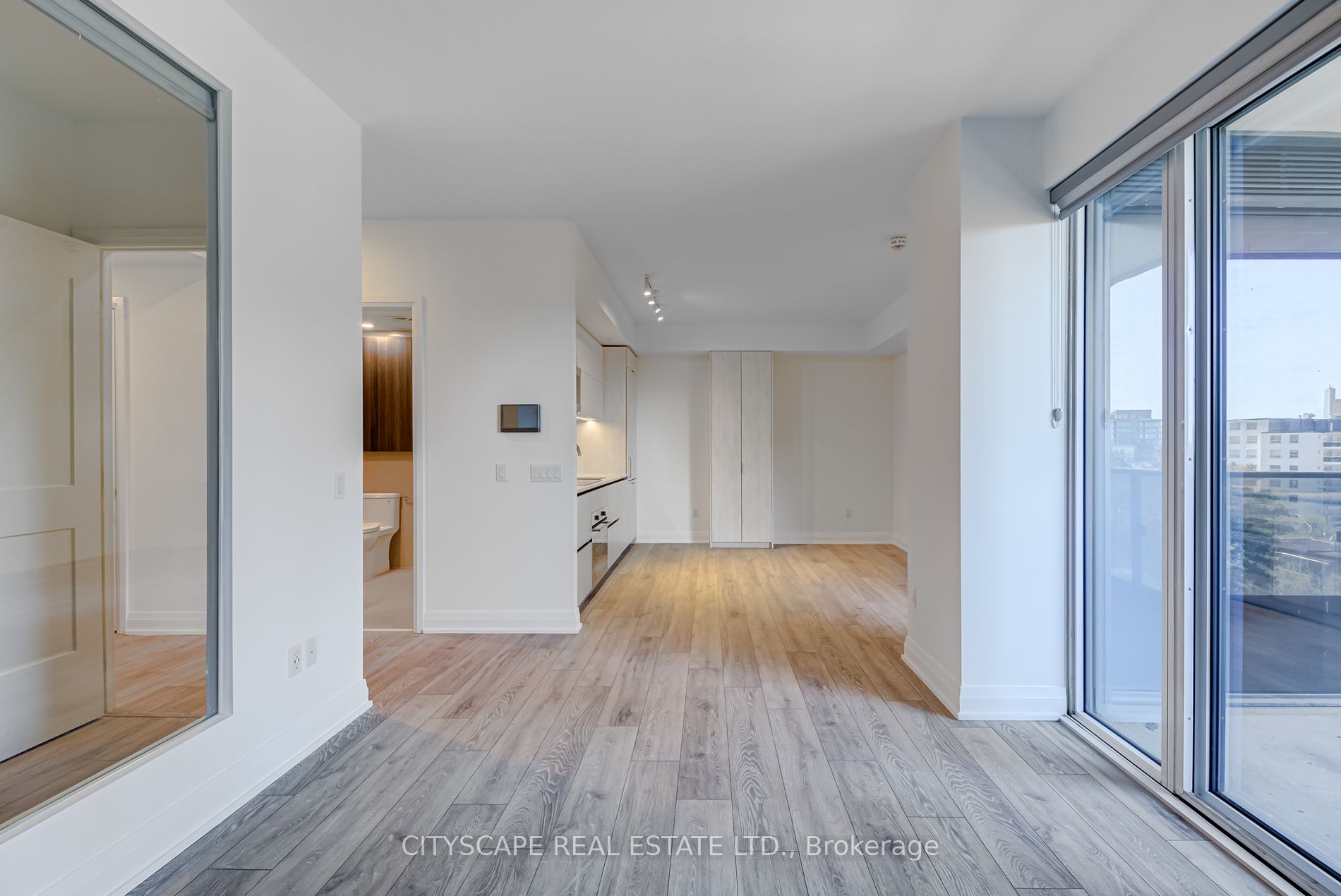 21 Park Street E #601