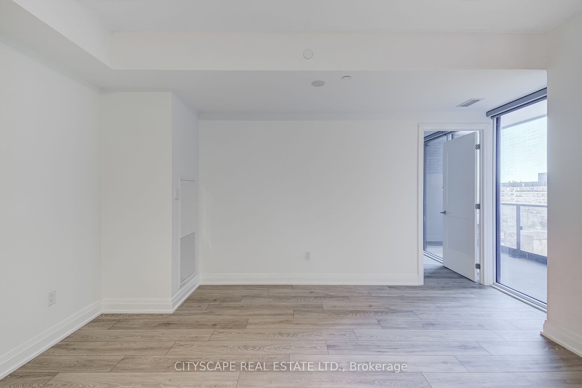 21 Park Street E #601