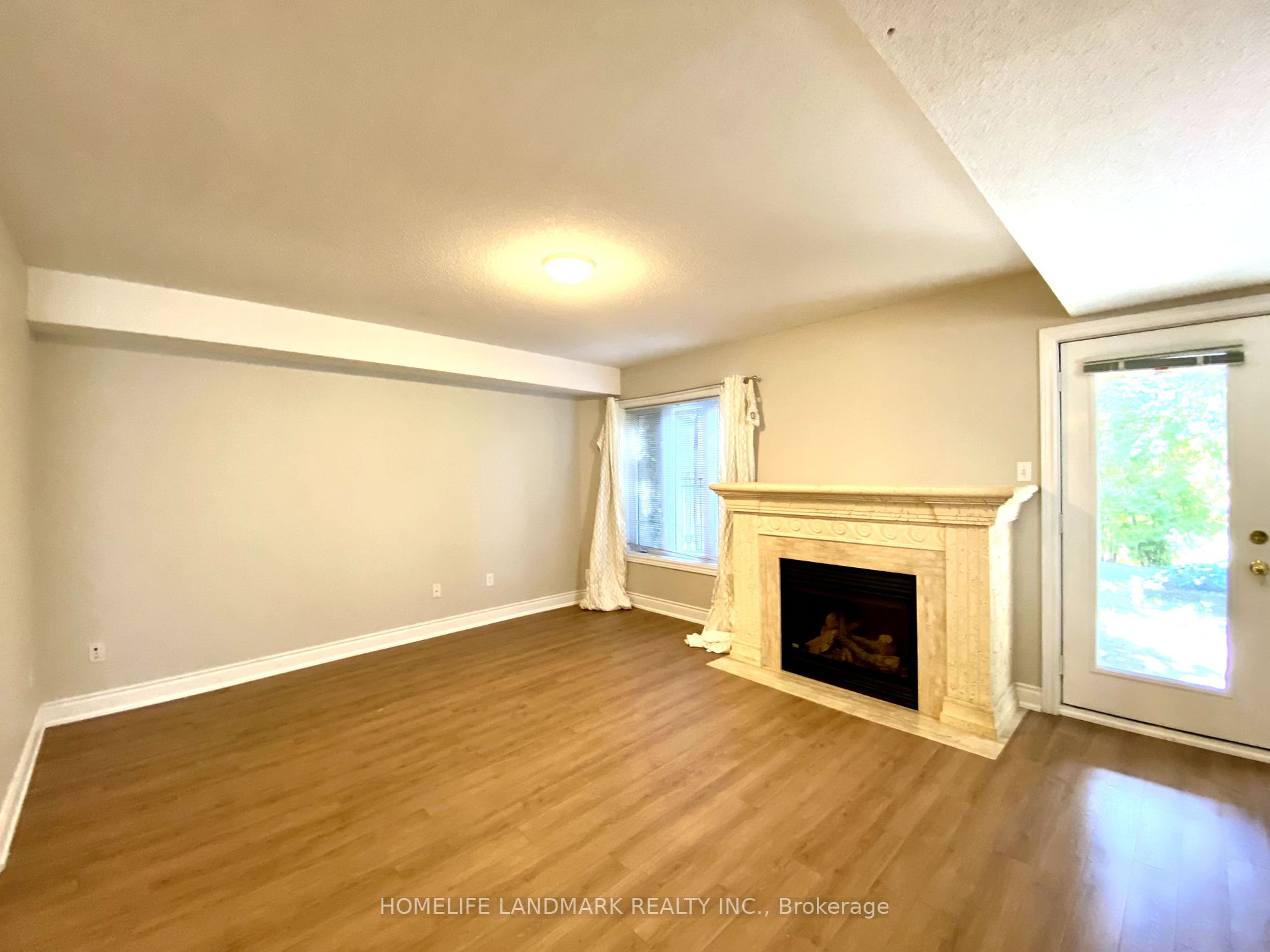 1134 Woodington Lane