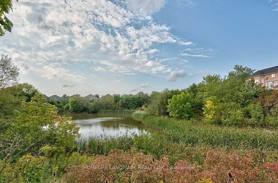 1134 Woodington Lane