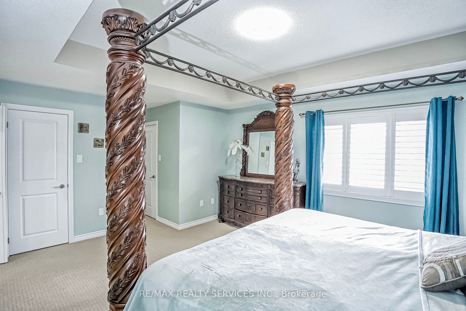 65 Lola Cres