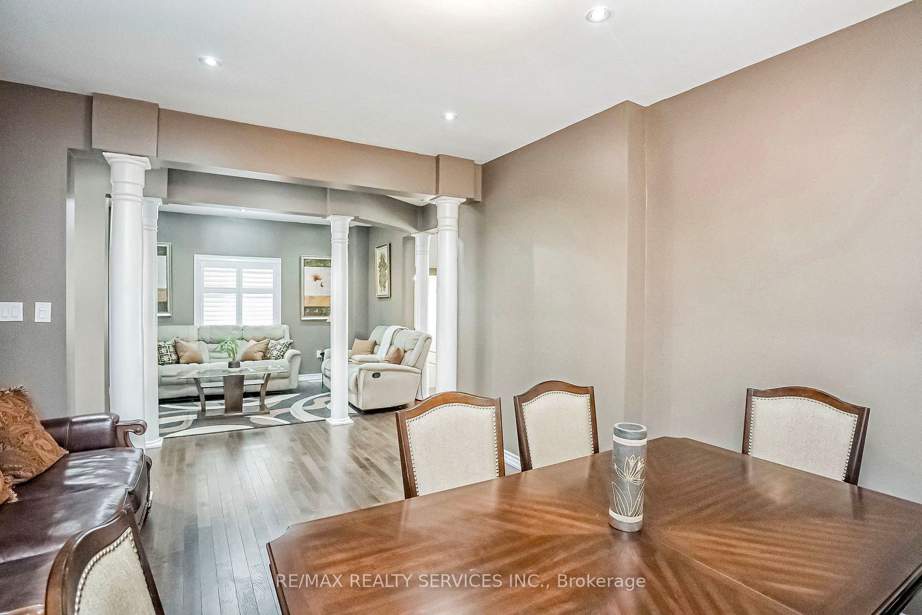 65 Lola Cres
